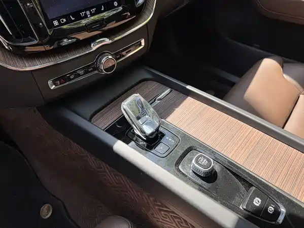 Volvo XC60 2023
