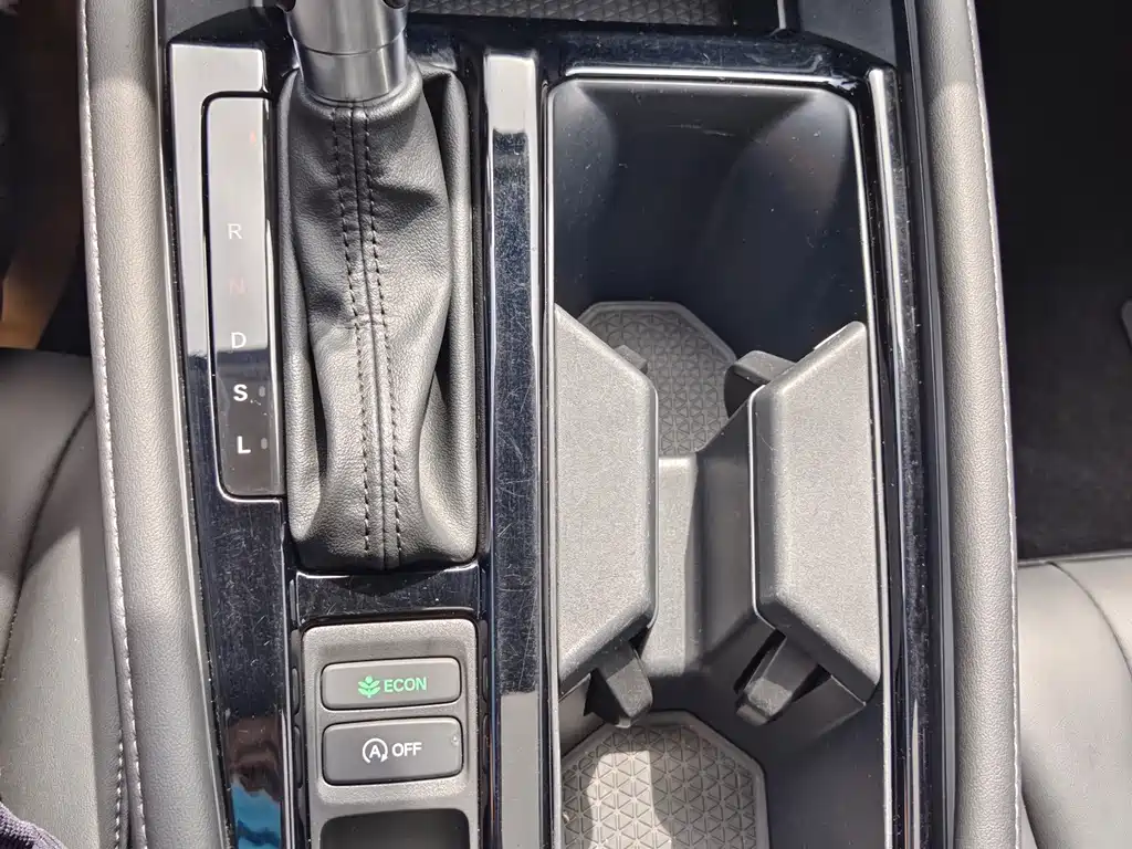 Honda Accord 2024 — фото 12