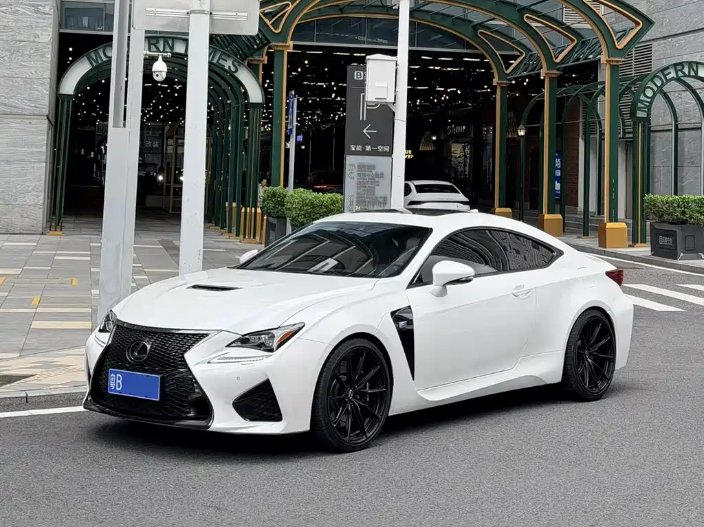 Lexus RC F 2016