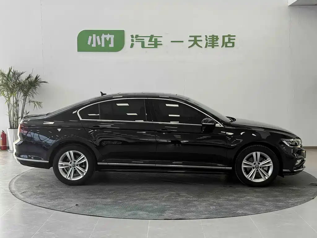 Volkswagen Magotan 2024