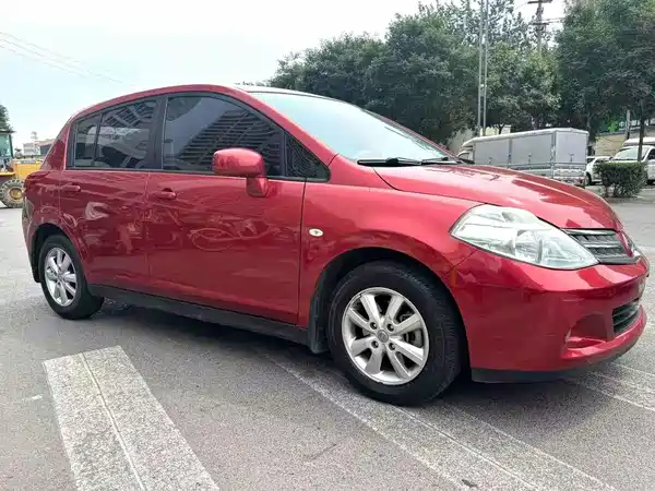 Nissan Tiida 2009