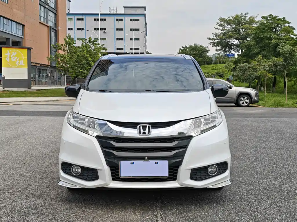 Honda Odyssey 2017 — фото 2