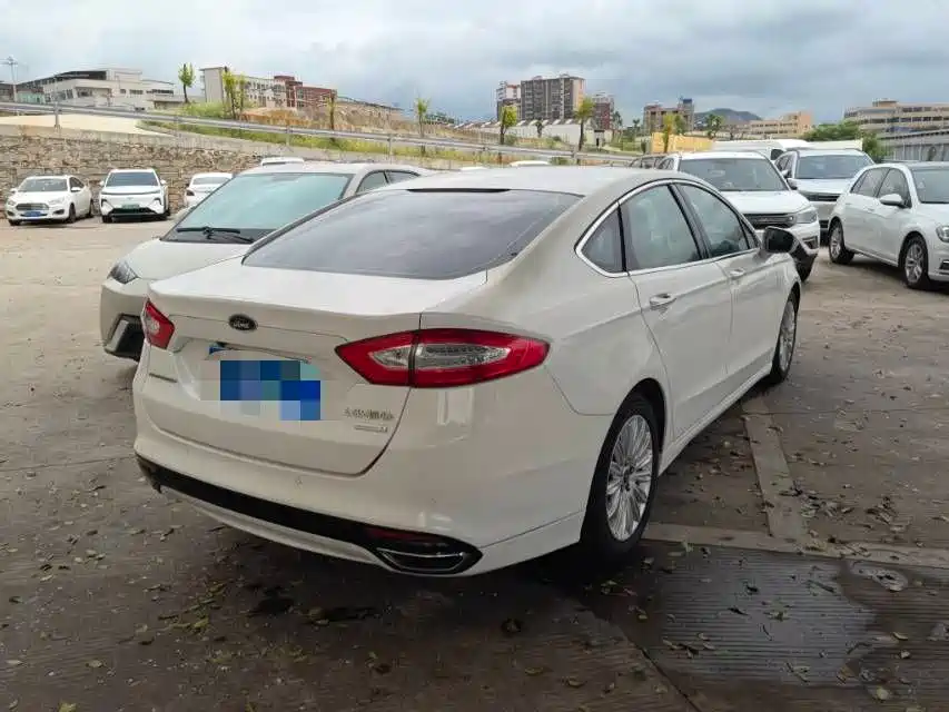 Ford Mondeo 2015 — фото 6