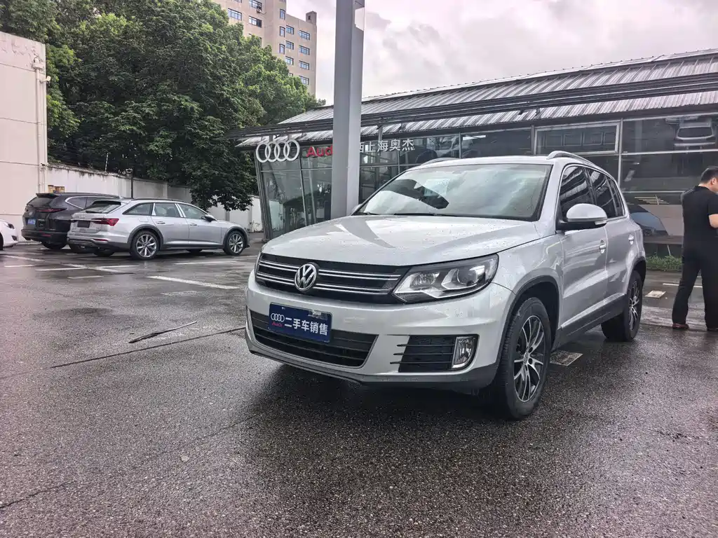 Volkswagen Tiguan 2015