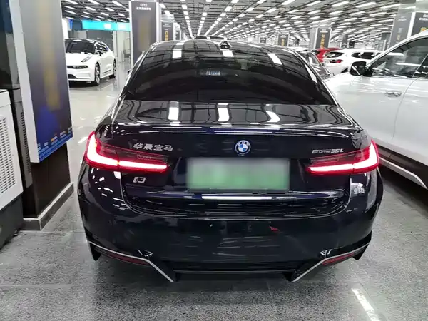 BMW i3 2024