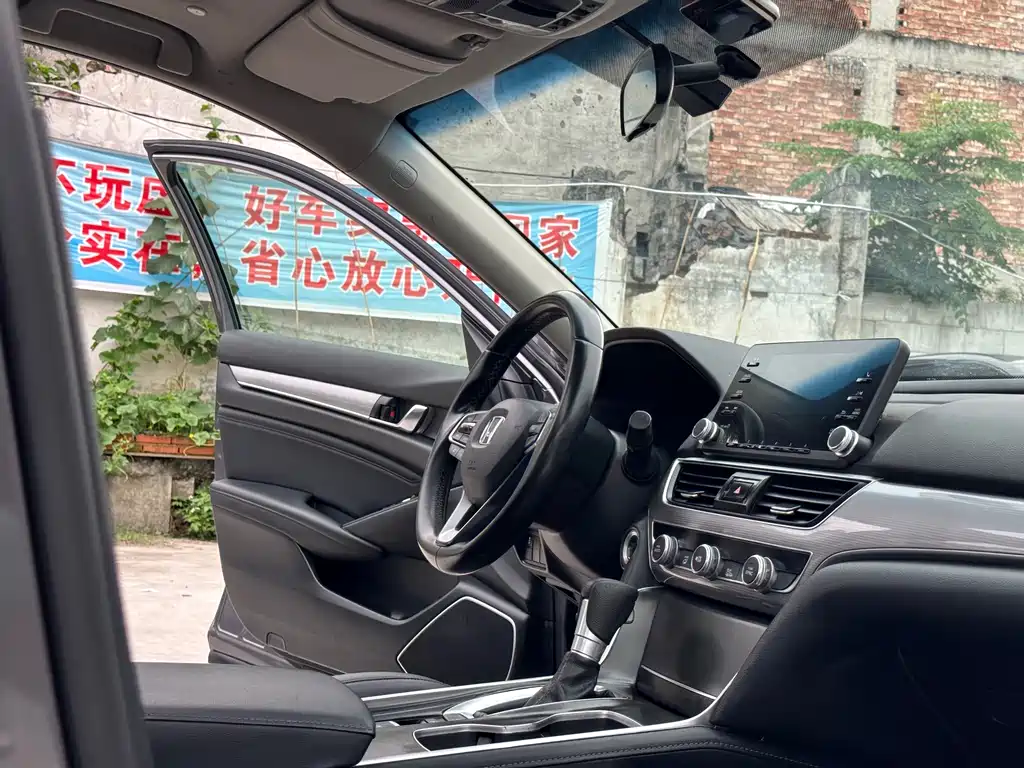 Honda Accord 2021 — фото 15
