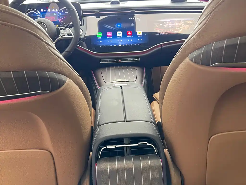Mercedes-Benz E-Class 2025 — фото 24