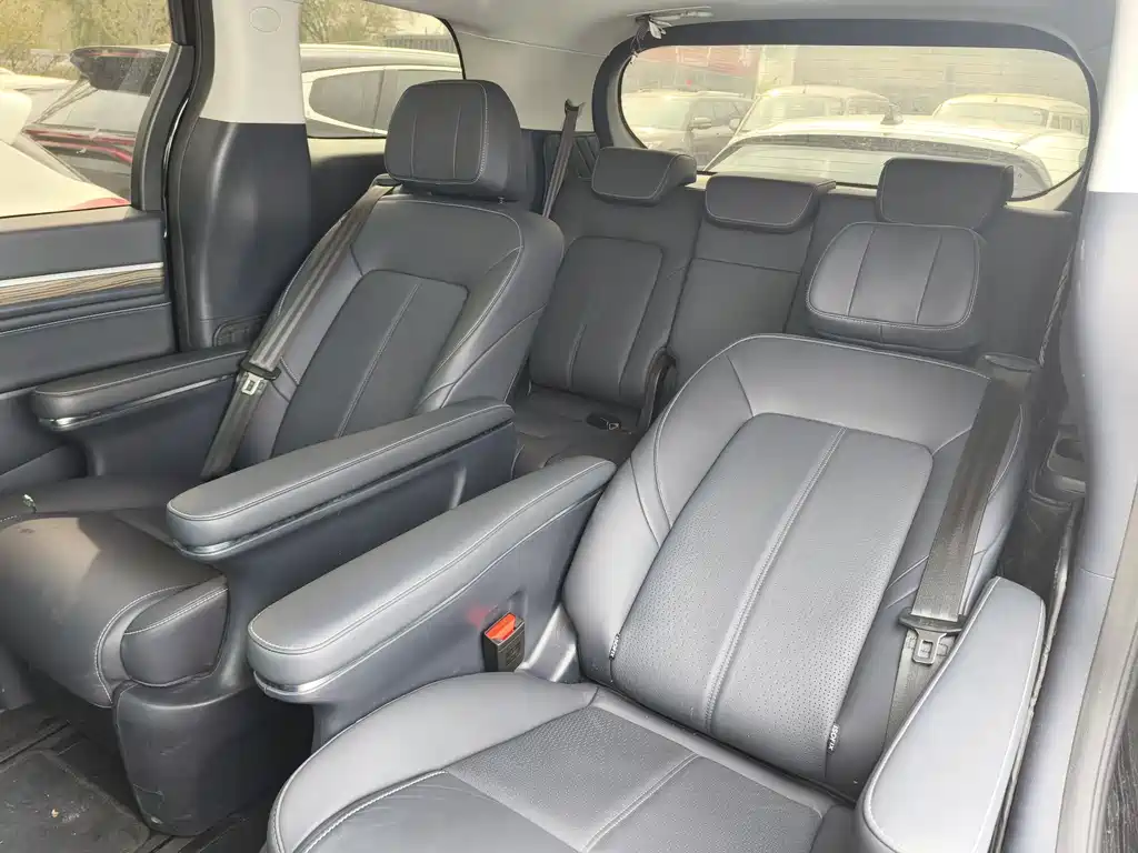 GAC Motor Trumpchi M8 2025 — фото 8