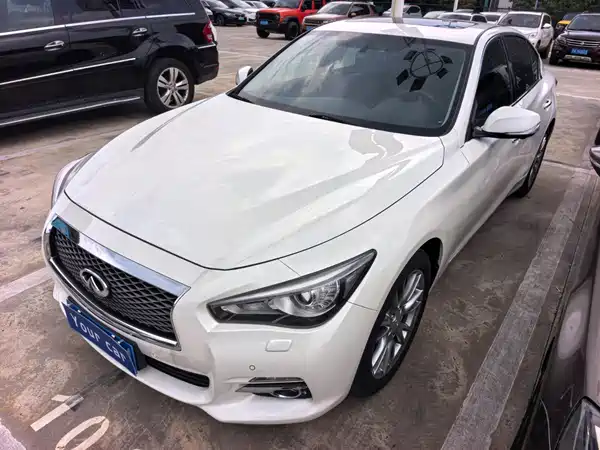 Infiniti Q50L 2016