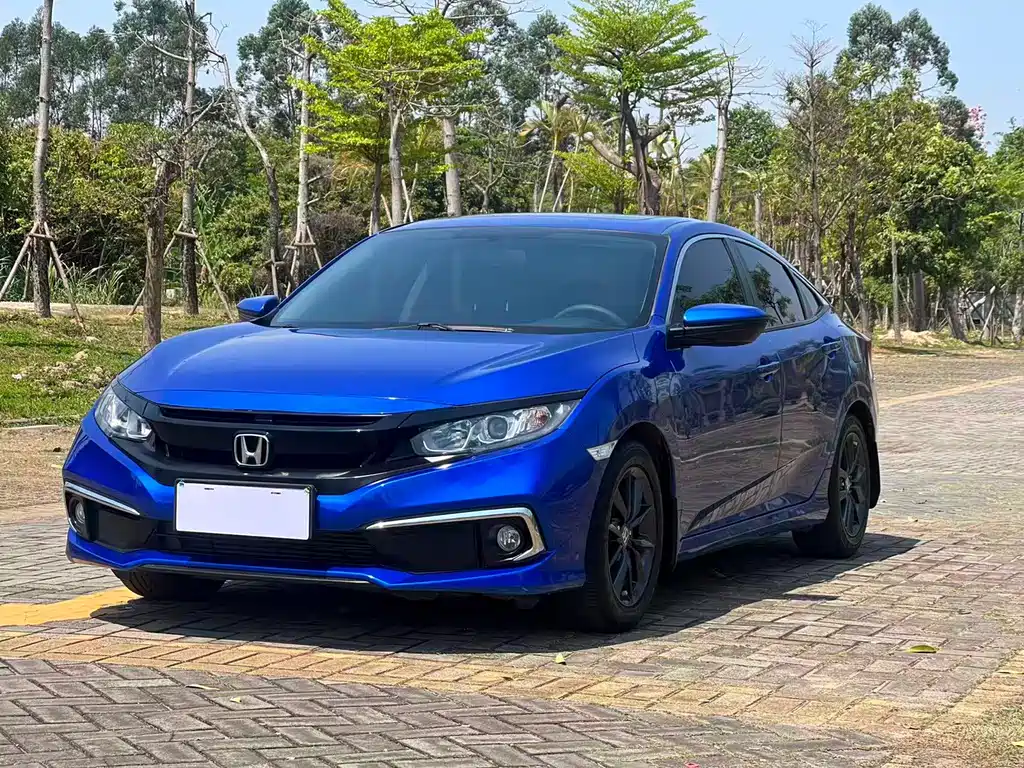 Honda Civic 2021 — фото 1