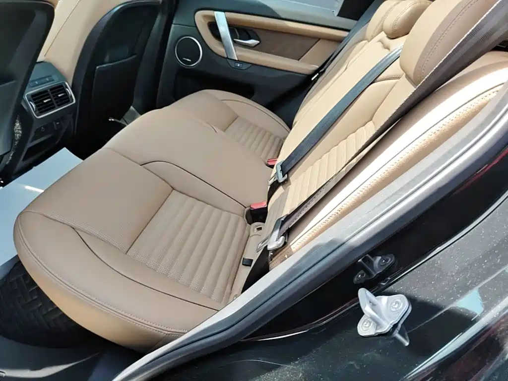 Land Rover Discovery Sport 2025 — фото 17