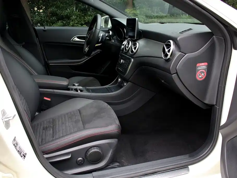 Mercedes-Benz CLA 2016 — фото 10