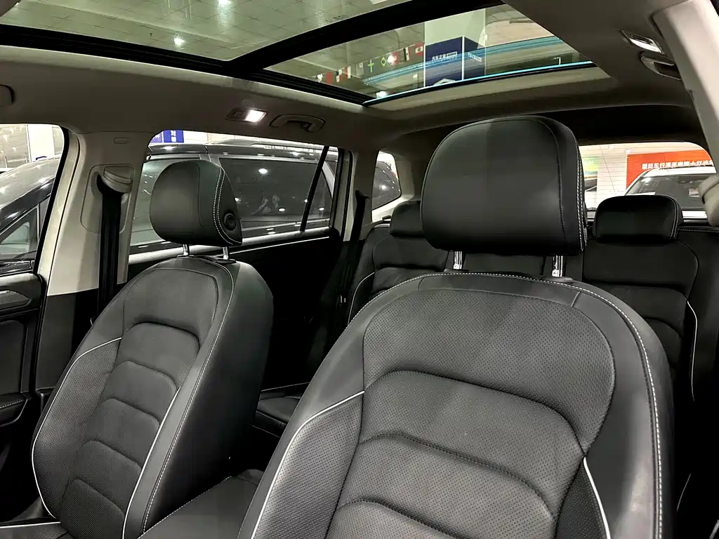 Volkswagen Tiguan L 2019 — фото 11
