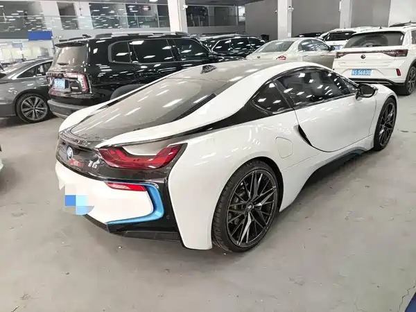 BMW i8 2017