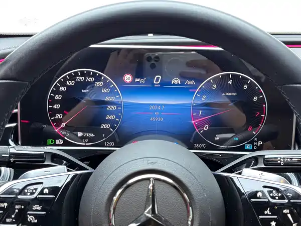 Mercedes-Benz E-Class 2024