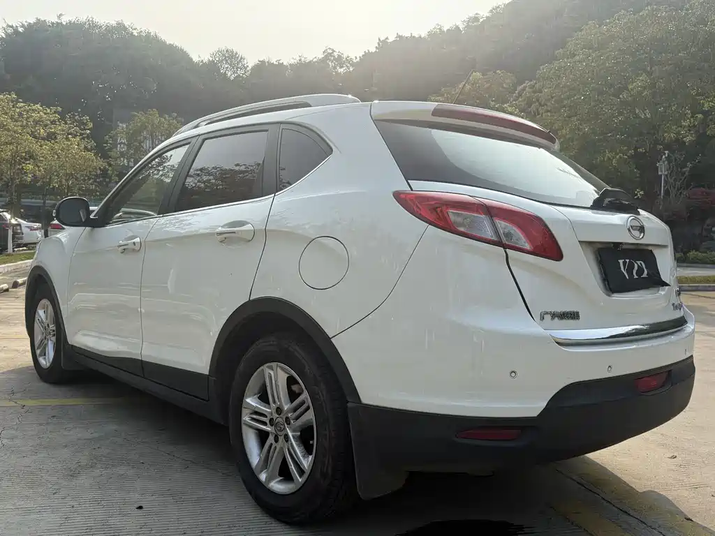 GAC Motor Trumpchi GS5 2014 — фото 6