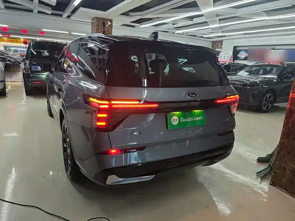 Ford Edge 2025