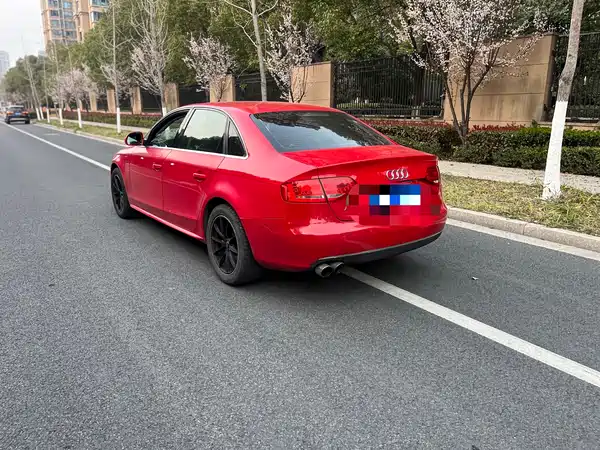 Audi A4L 2012