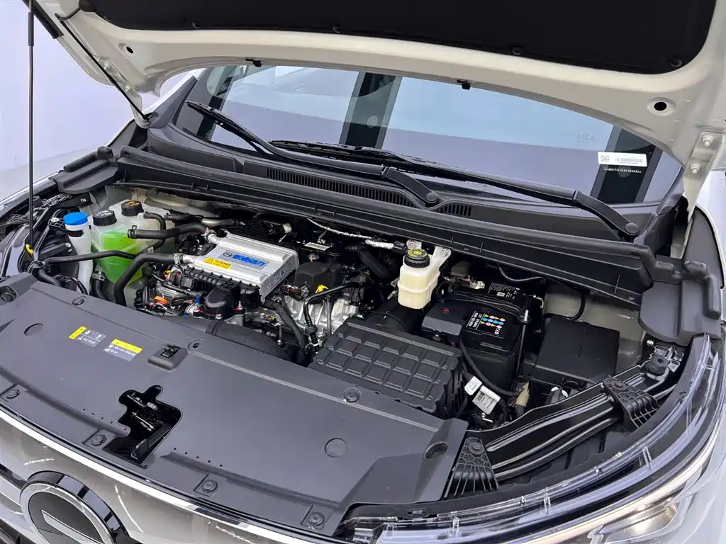 GAC Motor Trumpchi M6 2025 — фото 28