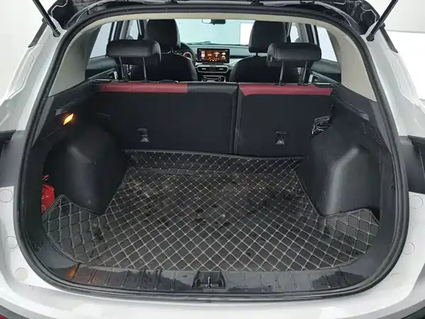 Geely Binyue 2022
