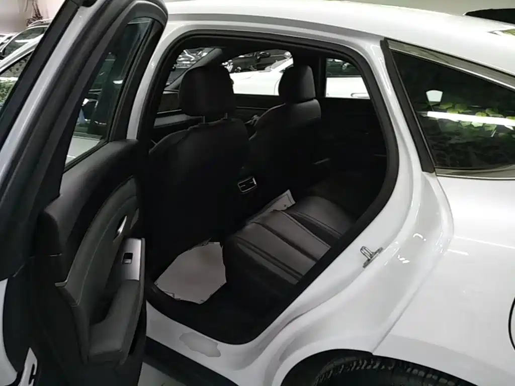BYD Qin L 2025 — фото 17