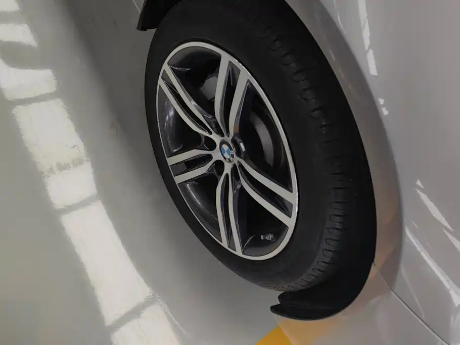 BMW 5 Series 2023