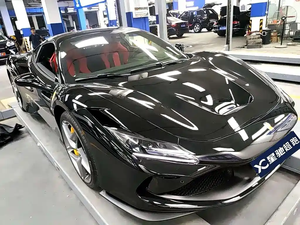 Ferrari F8 2022 — фото 2