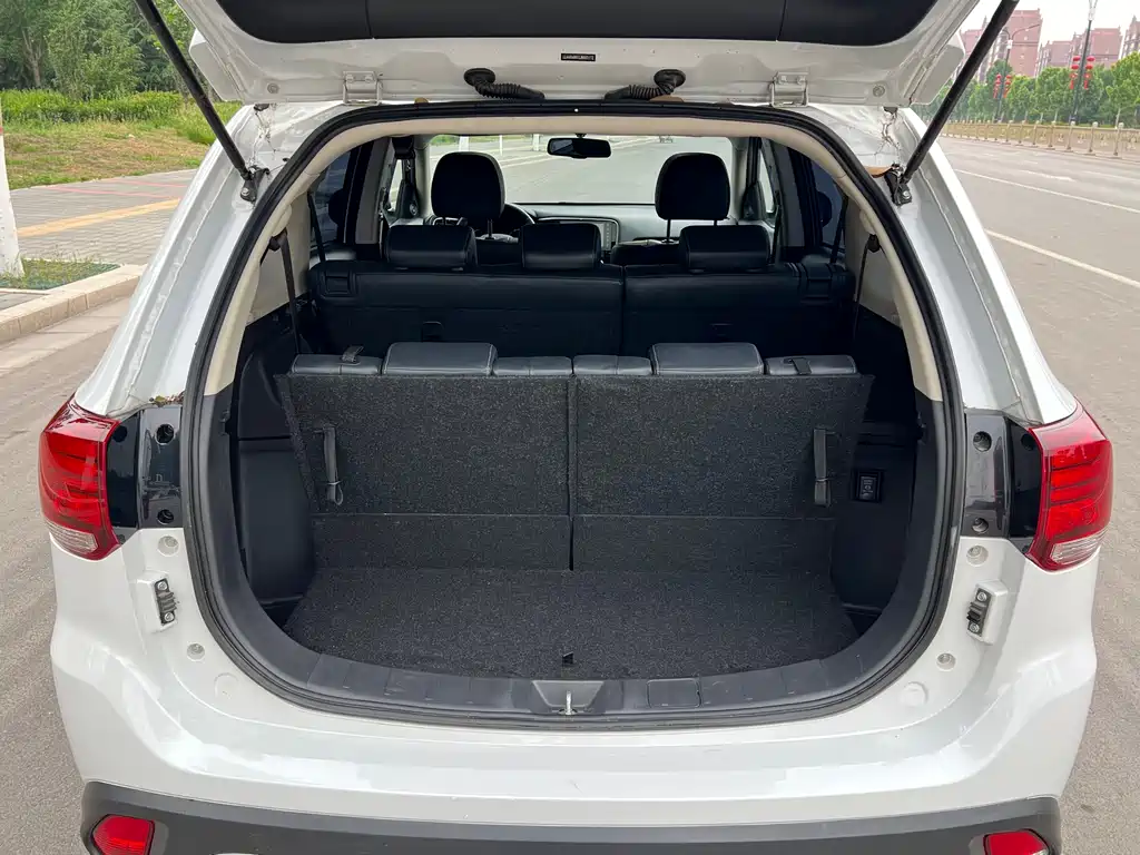 Mitsubishi Outlander 2020 — фото 19