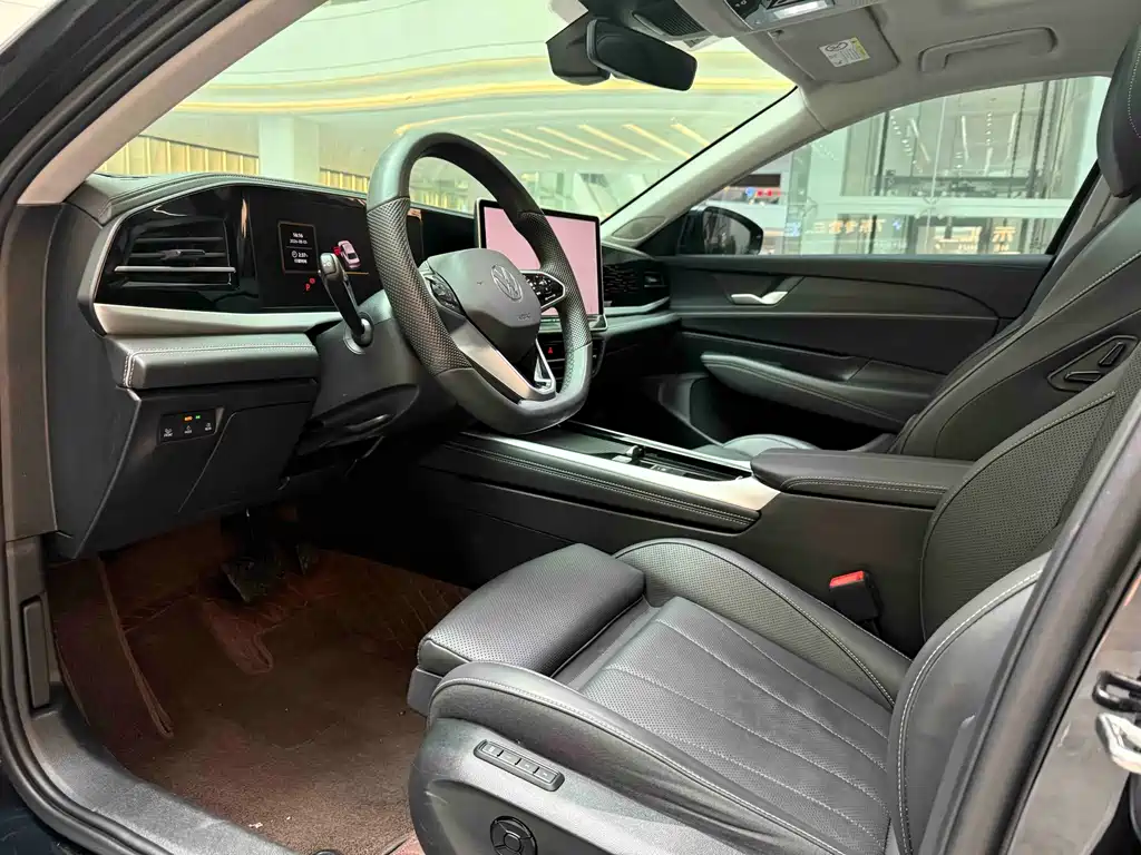 Volkswagen Passat 2025