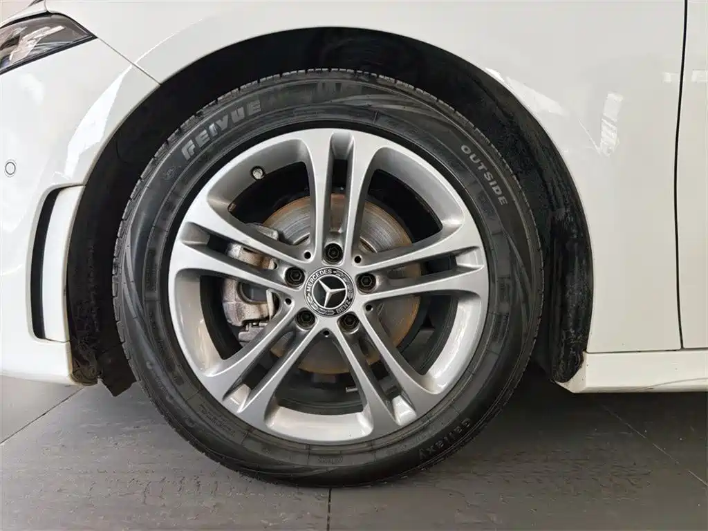 Mercedes-Benz A-Class 2021 — фото 15