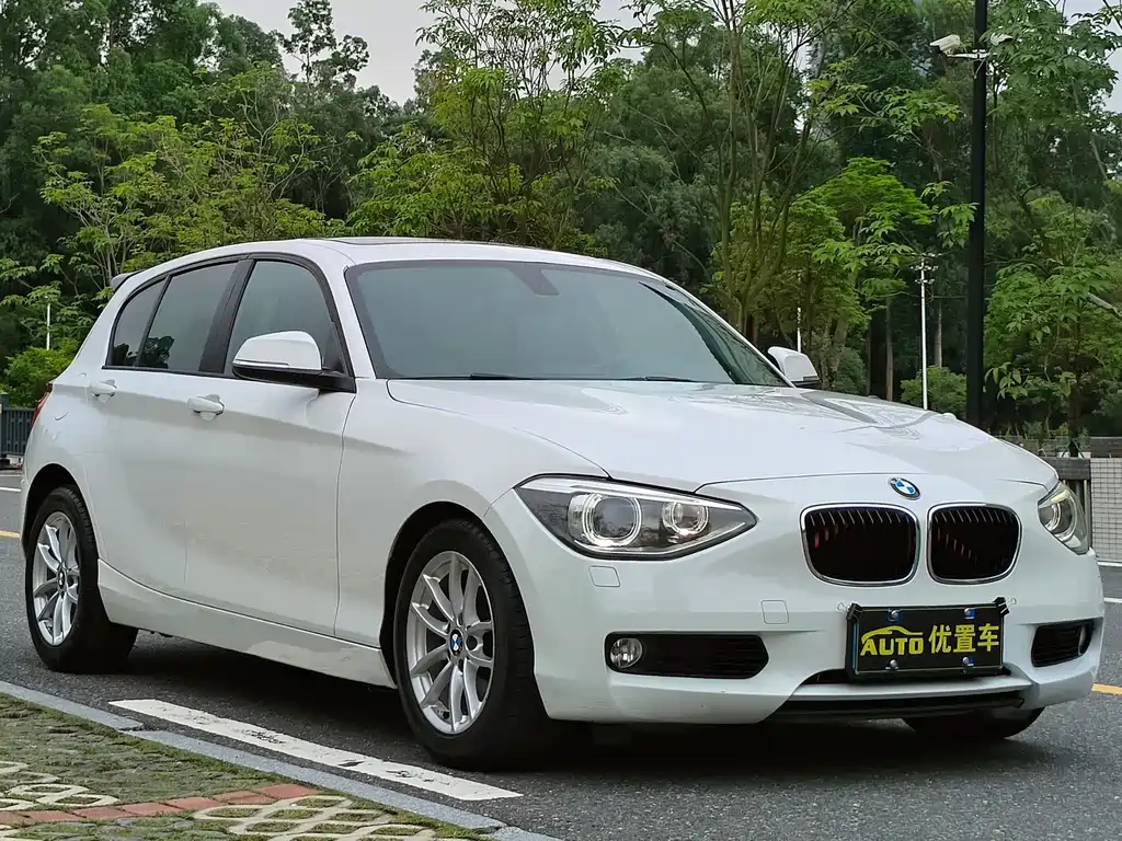 BMW 1 Series 2014 — фото 11