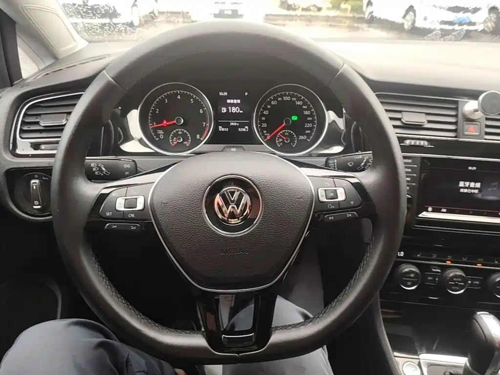 Volkswagen Golf 2015 — фото 11