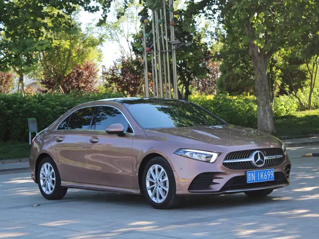 Mercedes-Benz A-Class 2021 — фото 3