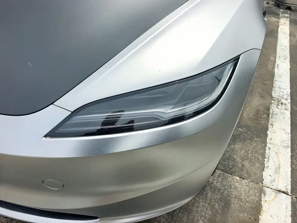 Tesla Model 3 2024 — фото 14