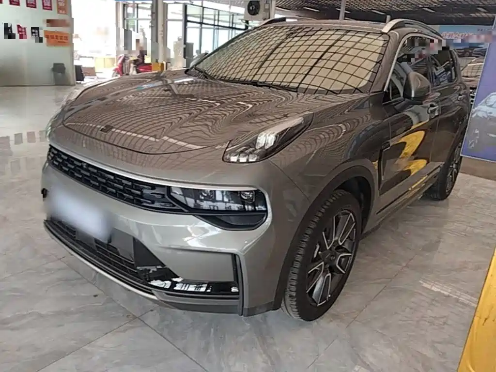 Lynk & Co 01 2022
