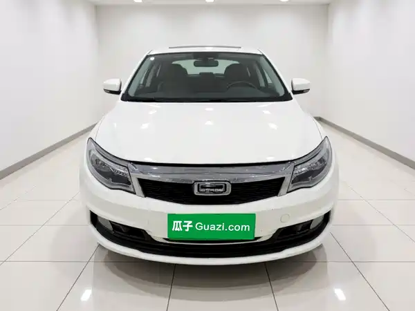 Qoros 3 2015