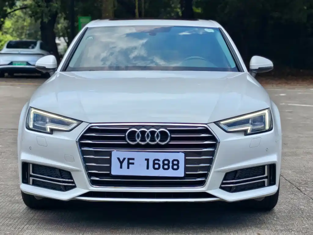 Audi A4L 2019