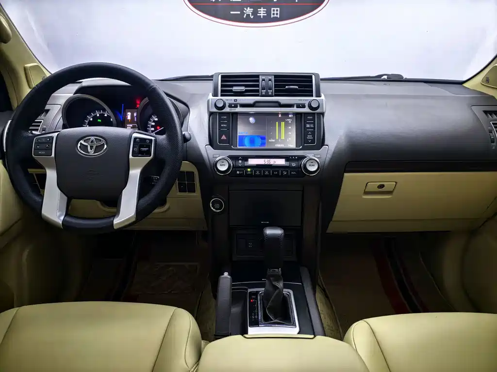 Toyota Prado 2017 — фото 9