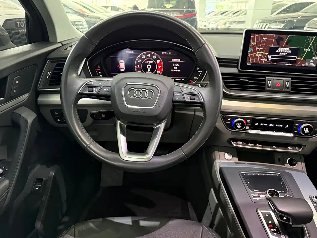 Audi Q5L 2019 — фото 12