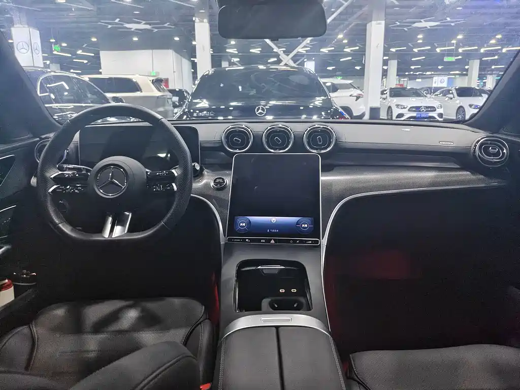 Mercedes-Benz C-Class 2023 — фото 14