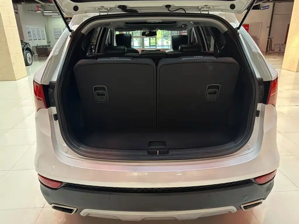 Hyundai Santa Fe 2015 — фото 10