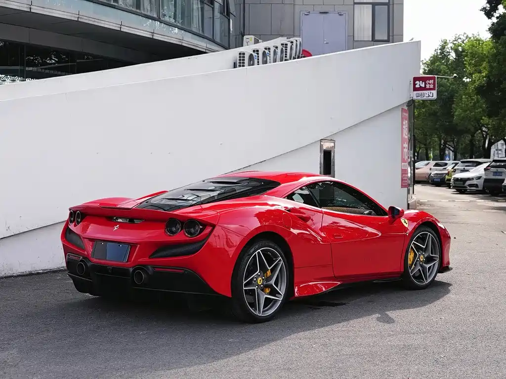 Ferrari F8 2022 — фото 6