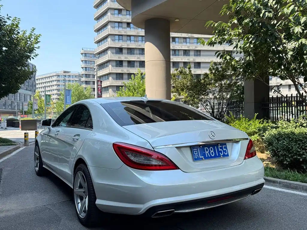 Mercedes-Benz CLS 2016 — фото 20