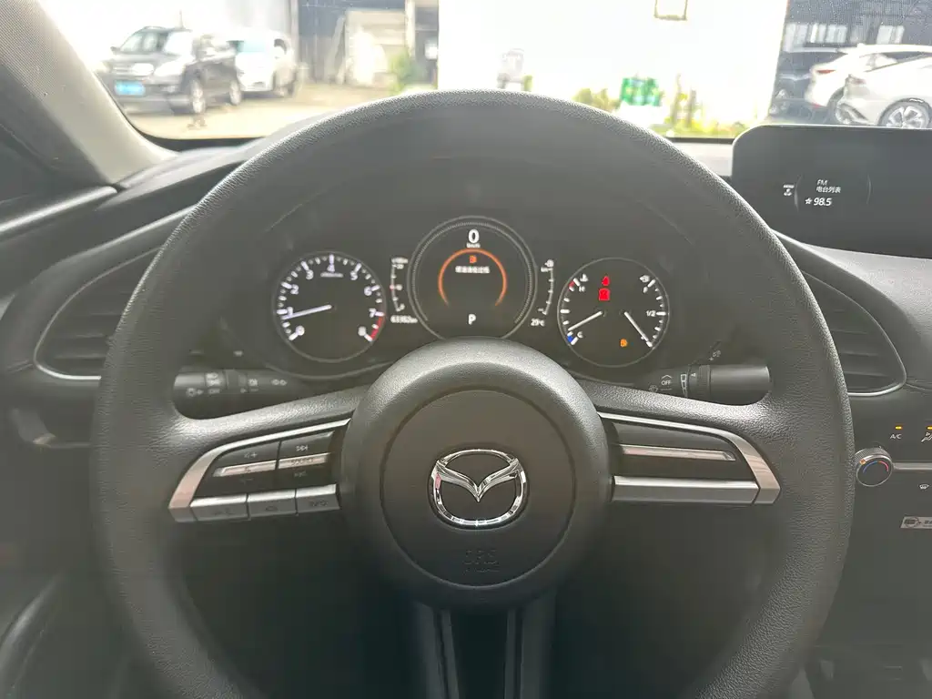 Mazda 3 Angkesela 2022