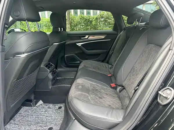 Audi A6L 2020