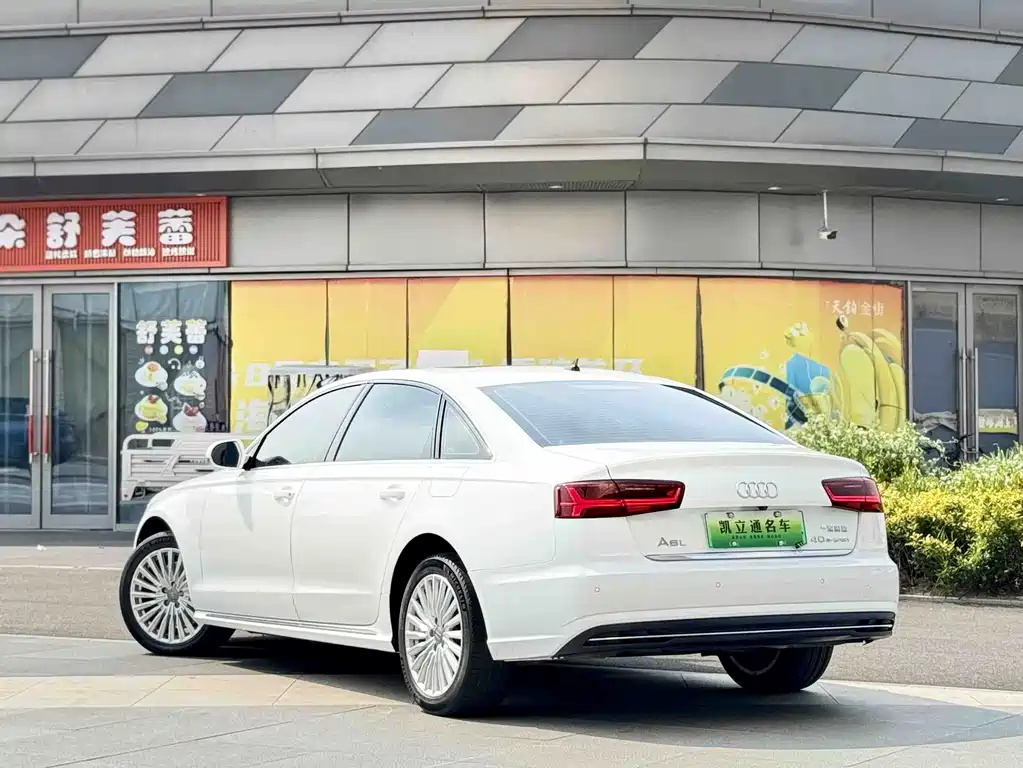 Audi A6L New Energy 2017 — фото 7