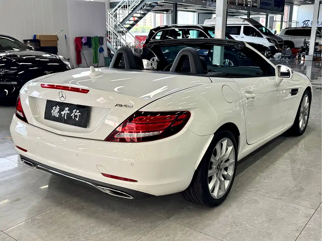 Mercedes-Benz SLC 2018 — фото 3