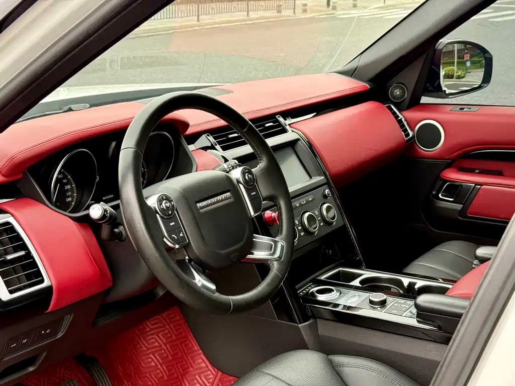 Land Rover Discovery 2019 — фото 11