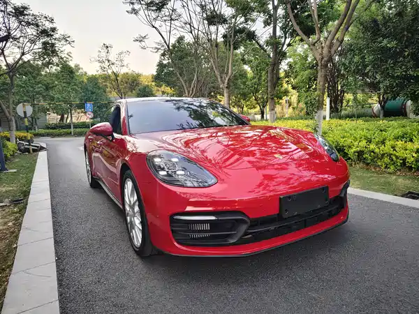 Porsche Panamera 2022