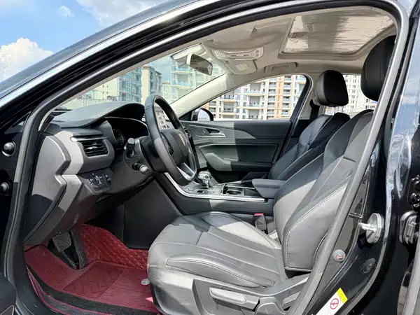 Hongqi H5 2023